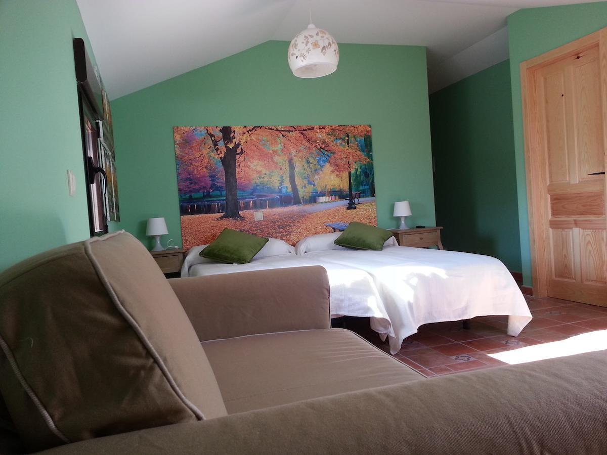 Hotel Rural La Casa Del Tio Telesforo Trescasas Pokoj fotografie
